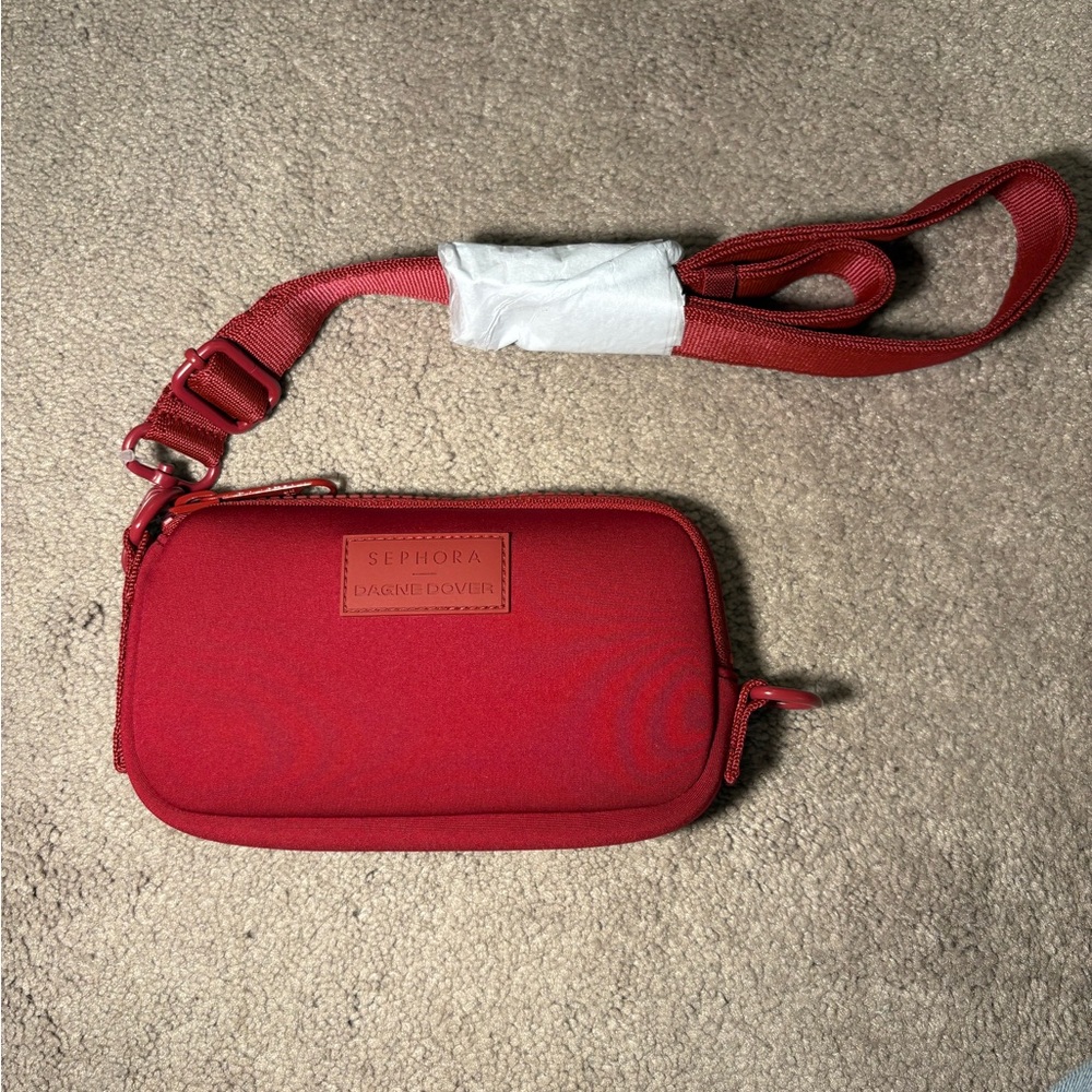 NWT Dagne Dover Mara phone sling